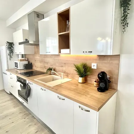 Daire The Elite Iii Downtown Ac & Garage Parking