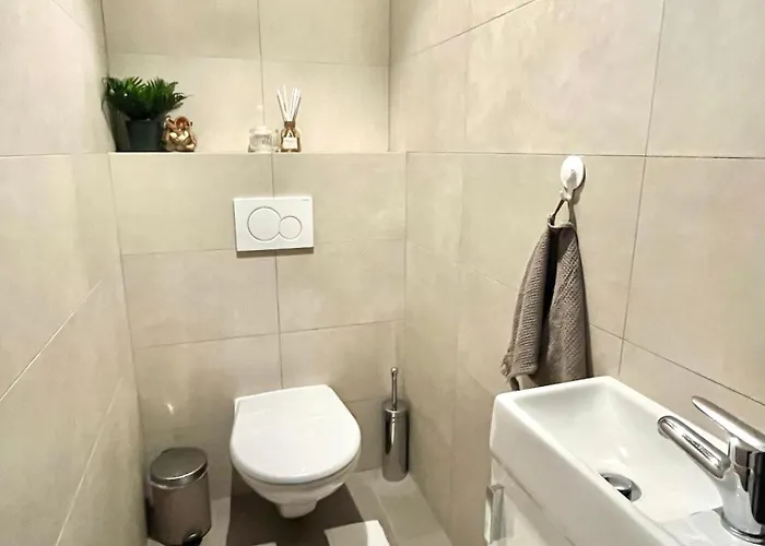 The Elite Iii Downtown Ac & Garage Parking * براتسيلافا