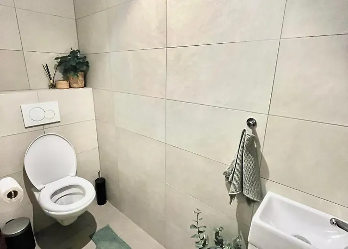 The Elite Iii Downtown Ac & Garage Parking براتسيلافا